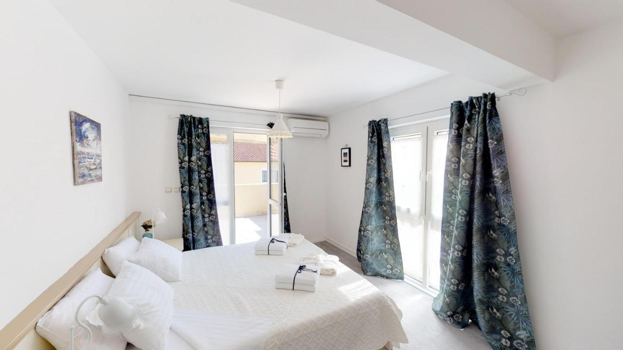 Stella Deluxe Superior 5 Star Apartment, Your Piece Of Heaven By The Sea & Park, With Sea View Novigrad Istria Buitenkant foto
