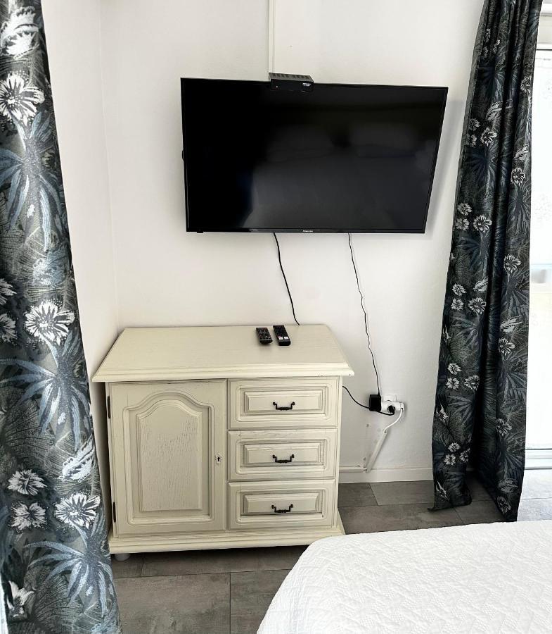 Stella Deluxe Superior 5 Star Apartment, Your Piece Of Heaven By The Sea & Park, With Sea View Novigrad Istria Buitenkant foto
